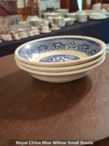 Royal-China-Blue-Willow-Small-Bowls-second-image