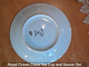 Royal-Crown-China-Tea-Cup-and-Saucer-Set-second-image