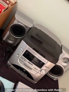 Silver-CD-Changer-Boombox-with-Radio