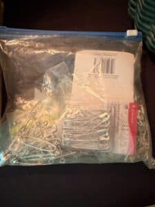 Singer-Quilting-Craft-Safety-Pins