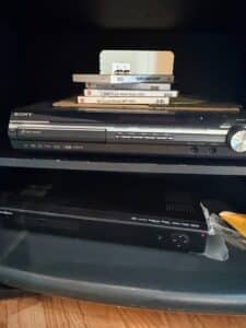 Sony-Disc-CD-Changer-with-Nintendo-Wii-Games