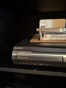 Sony-Disc-CD-Changer-with-Nintendo-Wii-Games-second-image