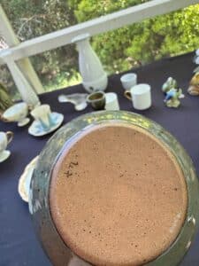 Stoneware-Bowl-with-Incised-Mark