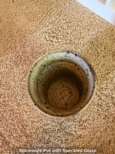 Stoneware-Pot-with-Speckled-Glaze-second-image