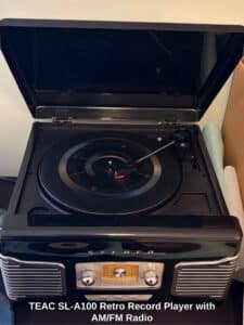 TEAC-SL-A-Retro-Record-Player-with-AM-or-FM-Radio