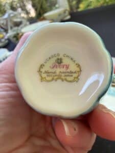 UCAGCO-China-Ivory-Hand-Painted-Occupied-Japan-Teacup-and-Saucer-second-image