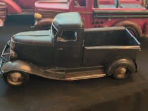 Vintage-Buddy-L-International-Deluxe-Rider-Delivery-Truck-Toy