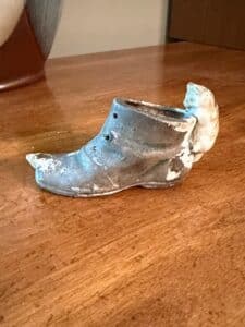 Vintage-Ceramic-Boot-Planter-with-Cat-Figurine-Made-in-Japan