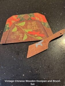 Vintage-Chinese-Wooden-Dustpan-and-Brush-Set
