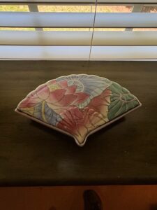 Vintage-Fan-Shaped-Ceramic-Trinket-Box-with-Lotus-Floral-Motif-and-Red-Mark