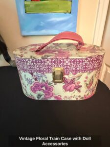 Vintage-Floral-Train-Case-with-Doll-Accessories-fourth-image