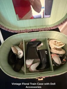 Vintage-Floral-Train-Case-with-Doll-Accessories-second-image