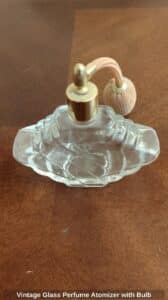 Vintage-Glass-Perfume-Atomizer-with-Bulb