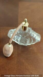 Vintage-Glass-Perfume-Atomizer-with-Bulb-second-image