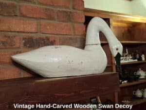Vintage-Hand-Carved-Wooden-Swan-Decoy