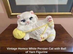 Vintage-Homco-White-Persian-Cat-with-Ball-of-Yarn-Figurine