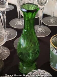 Vintage-Hoosier-Glass-Emerald-Green-Vase