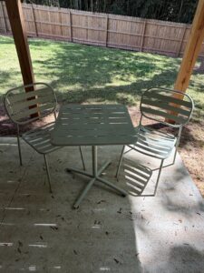 Vintage-Metal-Bistro-Set