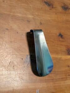 Vintage-Metal-Shoe-Horn