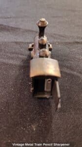 Vintage-Metal-Train-Pencil-Sharpener-third-image