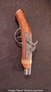 Vintage-Parris-Flintlock-Cap-Pistol-second-image