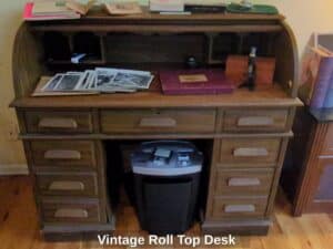 Vintage-Roll-Top-Desk
