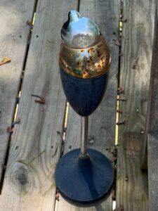 Vintage-Rollodor-Rolling-Ashtray-Stand-second-image