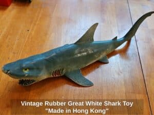Vintage-Rubber-Great-White-Shark-Toy-Made-in-Hong-Kong