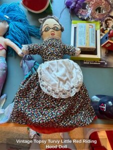 Vintage-Topsy-Turvy-Little-Red-Riding-Hood-Doll