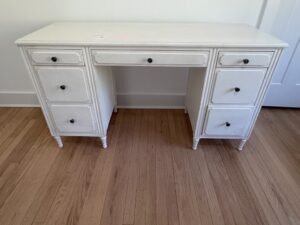 Vintage-White-Vanity-Desk