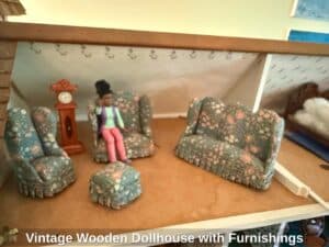Vintage-Wooden-Dollhouse-with-Furnishings-second-image