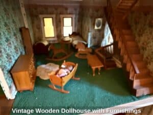 Vintage-Wooden-Dollhouse-with-Furnishings-third-image