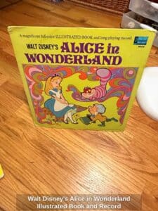 Walt-Disneys-Alice-in-Wonderland-Illustrated-Book-and-Record
