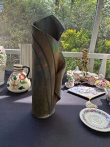 Warin-Ceramic-Vase-second-image