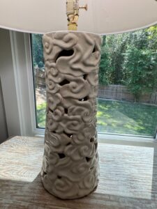 White-Ceramic-Cloud-Cut-Out-Table-Lamp-second-image