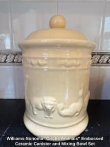 Williams-Sonoma-Circus-Animals-Embossed-Ceramic-Canister-and-Mixing-Bowl-Set-fifth-image