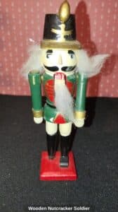 Wooden-Nutcracker-Soldier-D