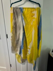 chic-Abstract-Print-Scarf-second-image