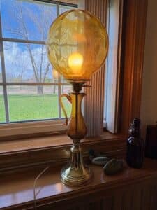 Amber-Crackle-Glass-Hurricane-Lamp