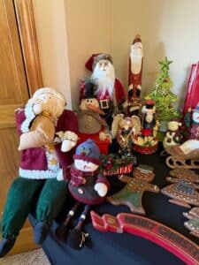 Assorted-Christmas-Decorative-Items-second-image