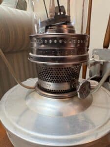 Coleman-Quick-Lite-Model-Kerosene-Lantern-second-image