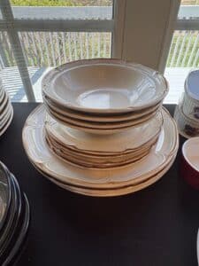Hearthside-Stoneware-Baroque-Pattern-Dinnerware-Set