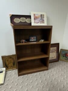 Shelf-Bookcase-with-Decorative-Wall-Art
