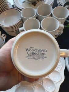 The-Woodhaven-Collection-Stoneware-Dinnerware-Set-second-image