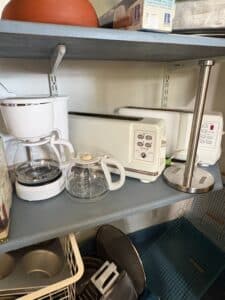 Assorted-Kitchen-Gadgets-and-Cookware-fifth-image