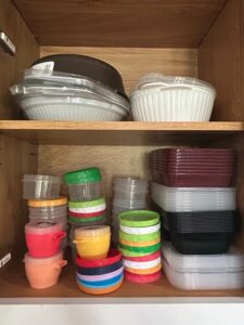 Assorted-Plastic-Food-Storage-Containers-and-Bowls-Rubbermaid-Tupperware-and-others