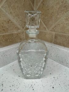 Bormioli-Rocco-Dedalo-Cut-Glass-Decanter-with-Stopper