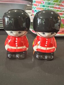 British-Royal-Guard-Salt-and-Pepper-Shakers