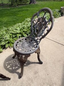 Cast-Iron-Rose-Pattern-Piece-Bistro-Set-second-image