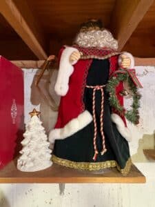 Fitz-and-Floyd-Christmas-Caroler-Figurine